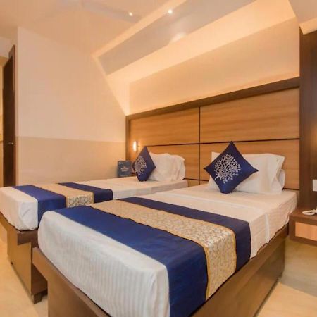 Hotel Mourya Residency Navi Mumbai Exterior photo