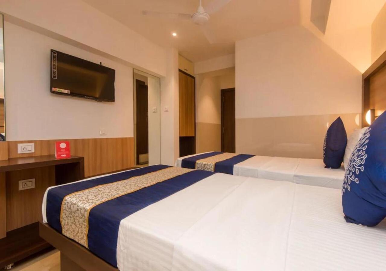 Hotel Mourya Residency Navi Mumbai Exterior photo